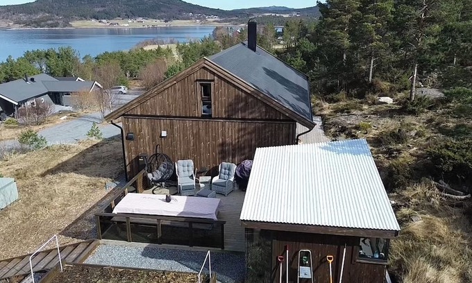 Aure Cabina | Koslig ny Hytte ved Havet