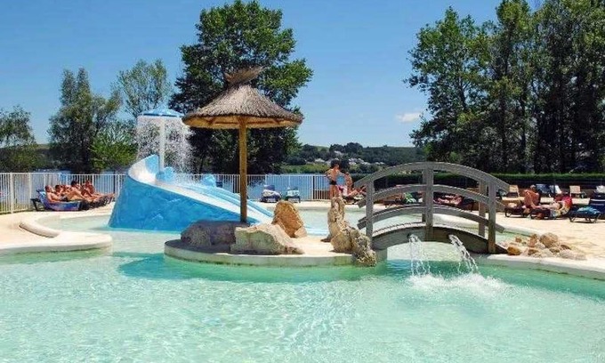 Canet-de-Salars Casa | Camping 4 étoiles - Parc aquatique - ccaaaag