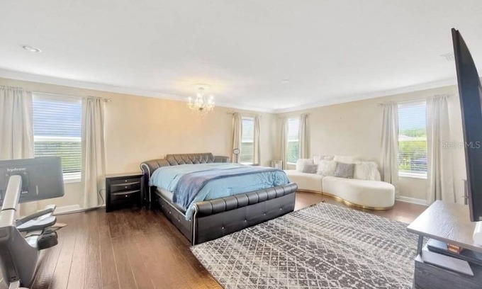 Live Oak Preserve Casa | Spacious 6 bedroom house with pool and grotto, movie theater room, AC and Wifi.