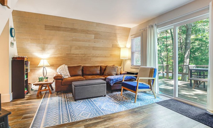 Oxford Cabina | Pet-Friendly Oxford A-Frame Cabin w/Fire Pit!