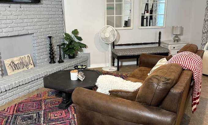 Hattiesburg Casa | Spacious luxury 1 BR Getaway Near USM, Midtown