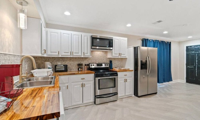 Hattiesburg Casa | Luxurious Midtown Hidden Gem