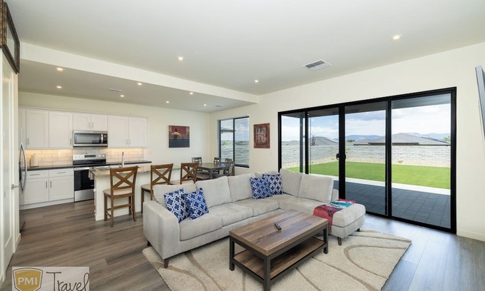 Prescott Valley Casa | *Newly Listed *Spacious *Family Friendly *Modern