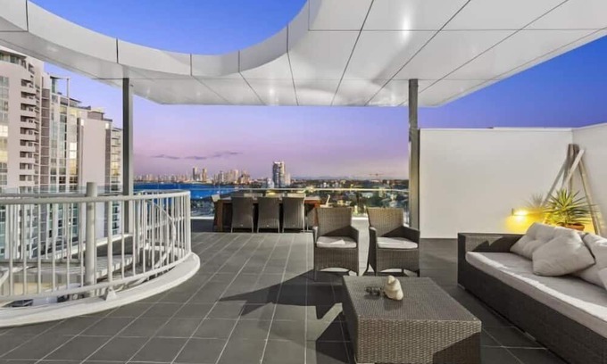 Labrador Apartamento | Penthouse Apartment Beachside