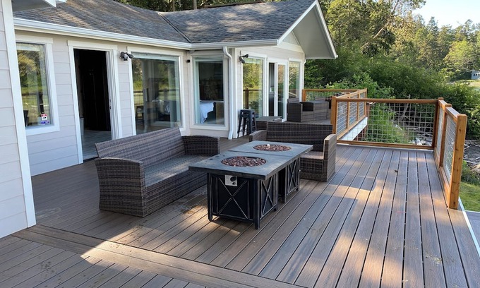 Coupeville Casa | Penn Cove and Mount Baker views. 3-bedroom home.