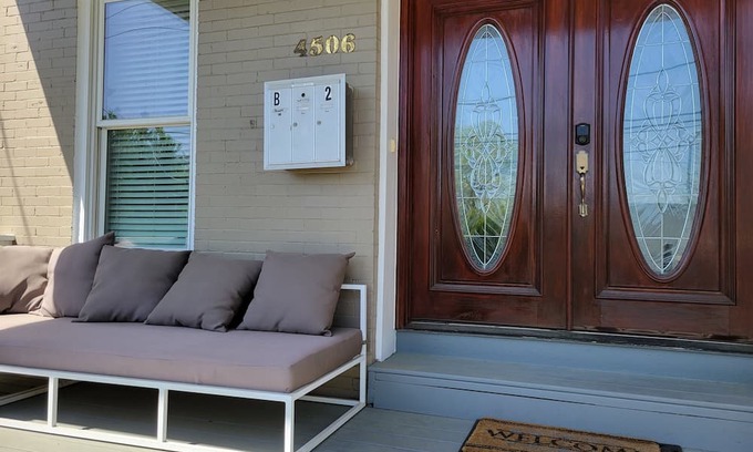 16th Street Heights Casa | Spacious 5-bedroom townhome in beautiful Washington with fitness room, WiFi