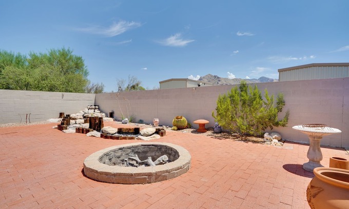 Sunset Manor Cabaña | Tucson Cottage w/Courtyard & Grill - Near Hiking!