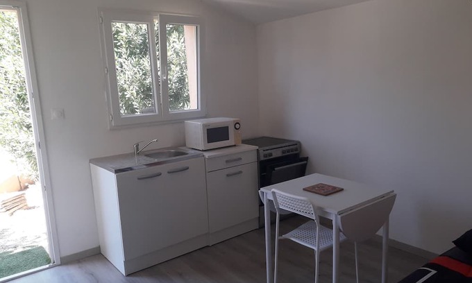 Saint-Zacharie Apartamento | Logement au Calme a Saint-zacharie