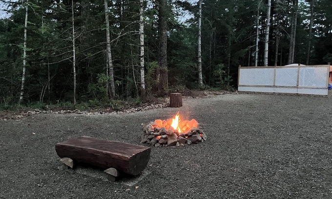 West Hills Alquiler De RV | Marvelous campground near Rocky Brook Falls - Boulder