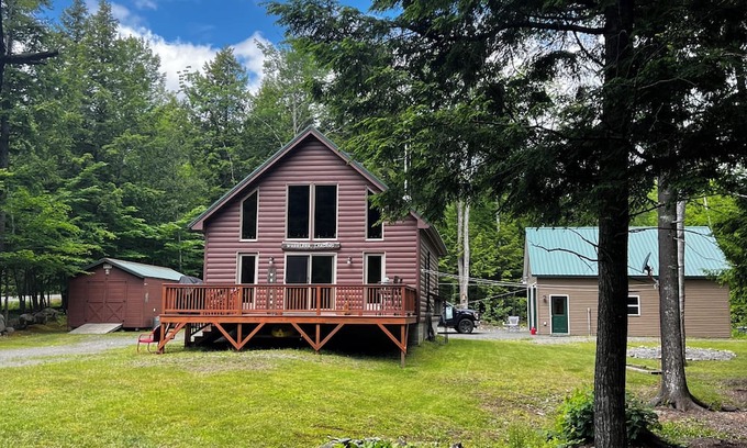 Brownville Casa | Home steps away from Schoodic Lake - on ITS 111 Trail and many hiking trails!