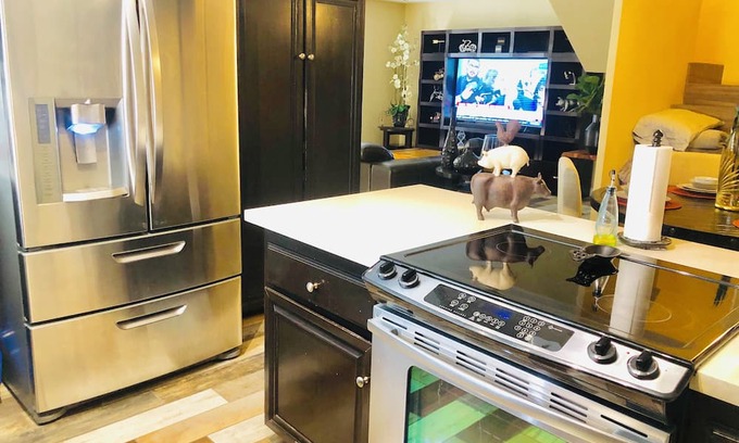 Chula Vista Casa | 3-Bedroom Town Home in lovely Chula Vista with WiFi 20 minutes from DT San Diego