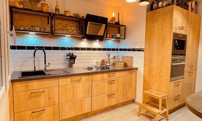 Le Blanc-Mesnil Casa | 2-bedroom house in enchanting Le Blanc-Mesnil with AC, WiFi, fitness room