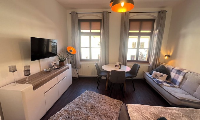 Freiberg Apartamento | Vacation apartment at Freiberg Cathedral in a historic house.