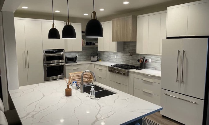 Boulevard Bluffs Casa | Private 3-bedroom house in scenic Mukilteo with WiFi, AC