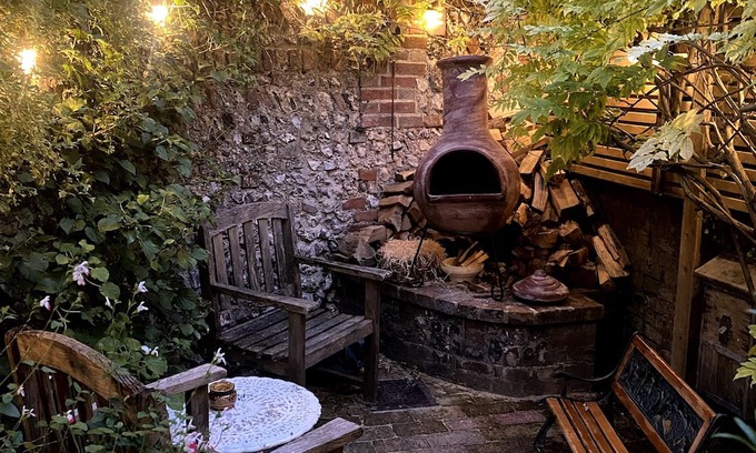 Lewes Cabaña | Stylish, cozy centrally located historical cottage in Lewes