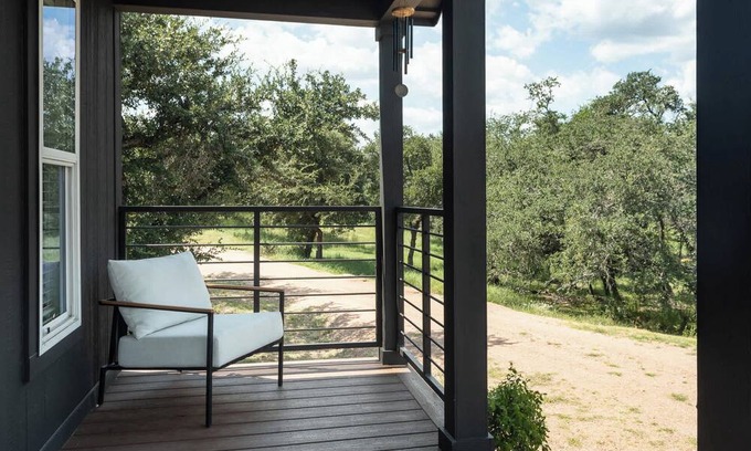 Dripping Springs Cabina | Upstay - Cabin in Dreamland - Close to Austin