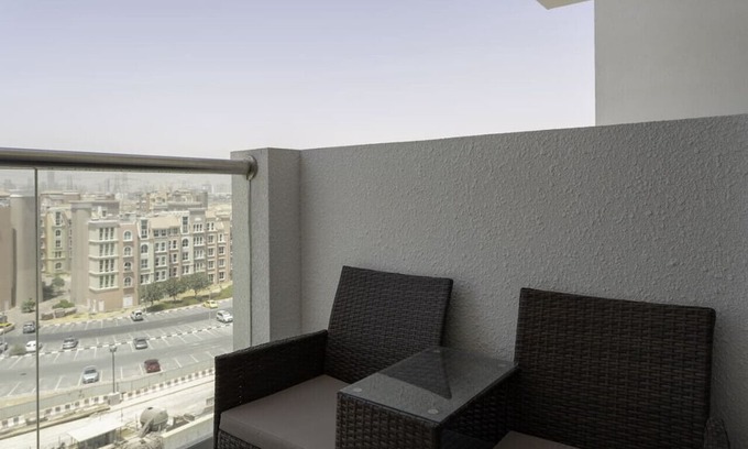 Discovery Gardens Apartamento | Luxury Studio 5 mins from Ibn Batuta!