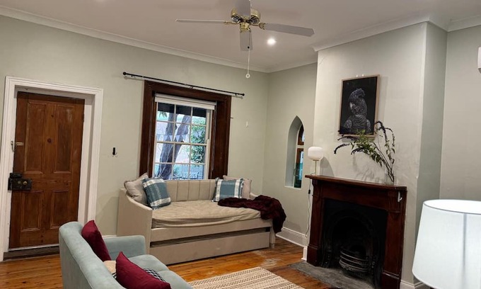 Upper Wakefield Cabaña | This quaint and elegant cottage is your retreat in the heart of charming Auburn!