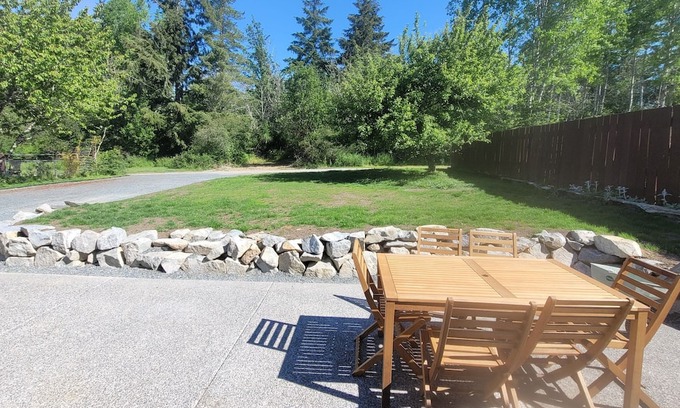 Port Alberni Casa | Newly Renovated Guest Suite. A warm comfortable atmosphere