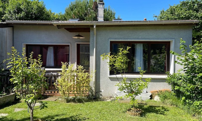 Noisy-le-Grand Casa | Homerez - House in Noisy-le-Grand