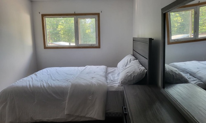 Haines Junction Casa | Comfy Room in Haines Junctionn
