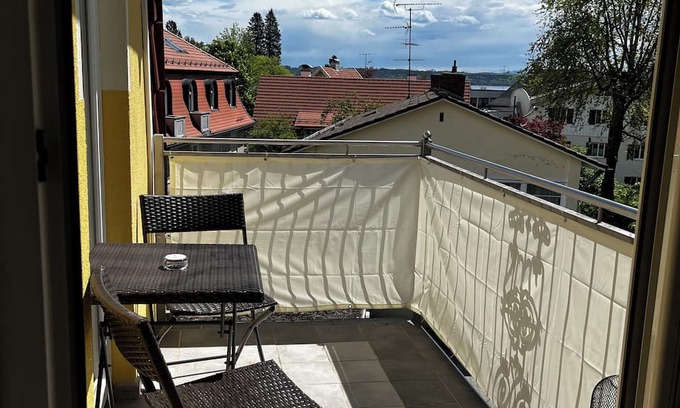 Tutzing Apartamento | Helle und Gemütliche 3-zimmer Dachgeschosswohnung in Seenähe