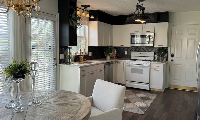 Villages of Brentwood Casa | Old Southern Charm of Brentwood