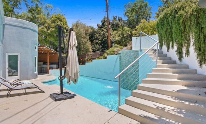 South Arroyo Casa | Alluring Grand Vista with Pools & King Beds