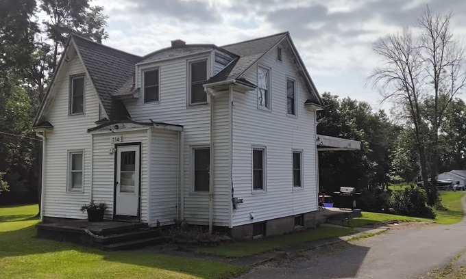Waterloo Casa | Charming 3-bedroom house in beautiful Waterloo with WiFi, AC. Near many wineries