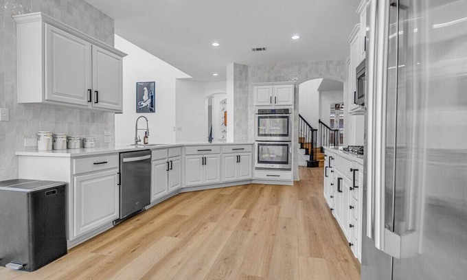 Georgetown Casa | Spacious high ceilings, a refreshing pool, and a BBQ area. Just 30 mins from Austin,