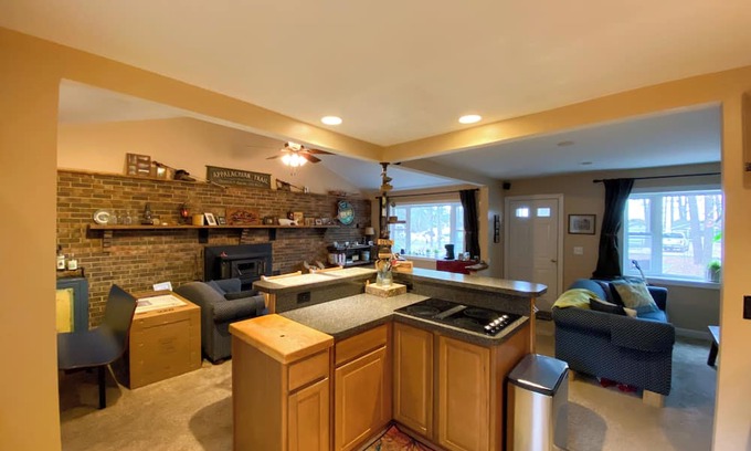Tall Timbers Casa | Cozy home in idyllic Tall Timbers just a short walk to the Potomac River!