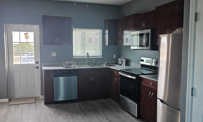 Cockburn Town Casa | Private 2-bedroom 2-bathroom secure duplex in Grand Turk