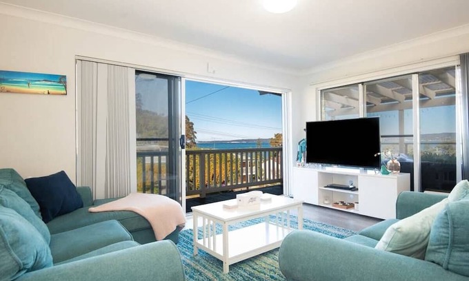 Long Beach Casa | Ocean View Long Beach -Pet friendly!