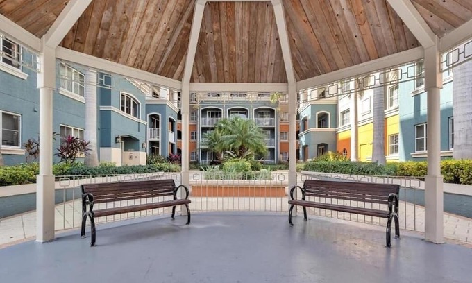 South Miami Apartamento | Two Bedroom Apartment Near Five Guys MIA