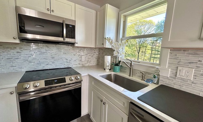 Walden Casa | Hudson Valley Retreat - perfect blend of home comforts & nature’s tranquility!