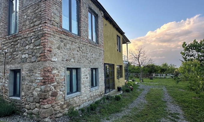 Zegaani Casa | The first floor of a farmhouse with a marani for two