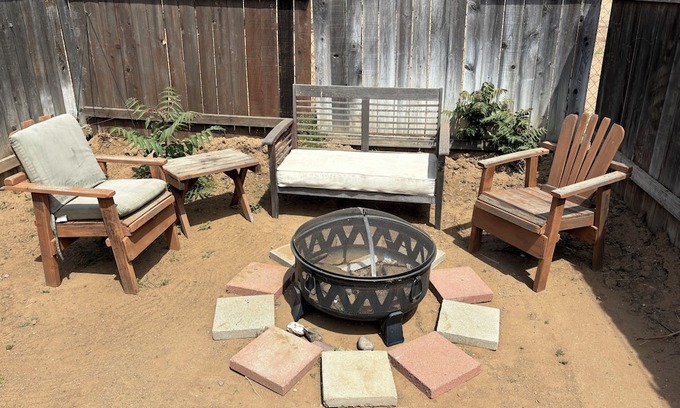 Hemet Casa | Daisy Dukes Unique & Fun Private Custom Home on Horse Ranch!