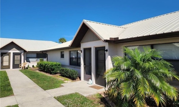 Highland Villa | Cozy Villa located minutes to downtown, the racetrack & golf courses.
