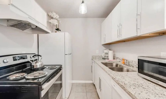 Fort Worth Apartamento | Cosy Urban Modern Nest FREEPark 2Beds 5MinDwntwn