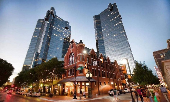 Fort Worth Apartamento | Cityscape Charm Apt 2BR FREE Prkng 5MinDwnTwnFtW