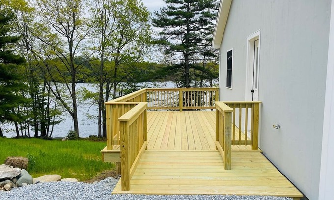 Newcastle Casa | Stafford Circle Cottage- Enjoy peaceful views of Damariscotta Lake