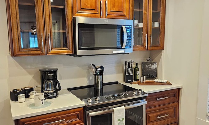 Newburgh Casa | Rivertown Haven walk to historic downtown Newburgh and the OHIO river