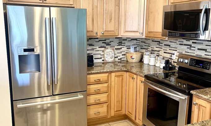 Delavan Condominio | Waterfront Retreat