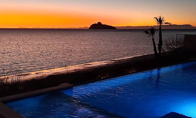 Sonora central Apartamento | Casa Maca Bahía de Kino - Penthouse Frente a la Playa en la Zona más Tranquila