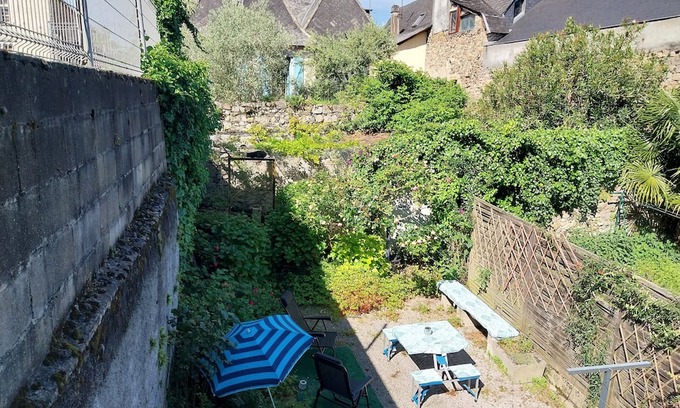 Oloron-Sainte-Marie Apartamento | Vrbo Property
