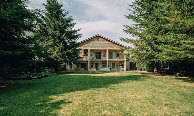 Harrison Hot Springs Condominio | Renovated Contemporary Studio in Harrison Springs