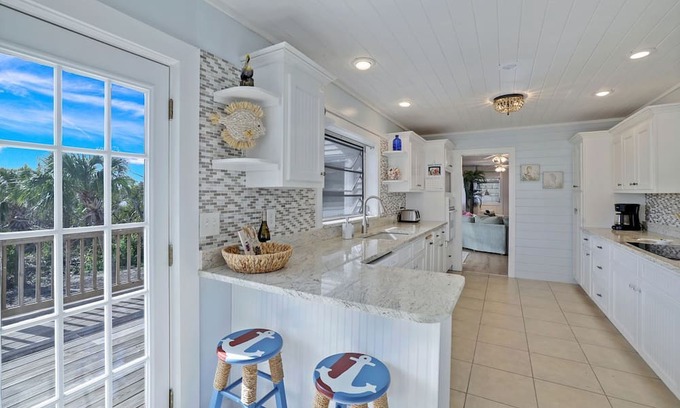 The Dunes Casa | Island Breeze Bungalow at The Dunes