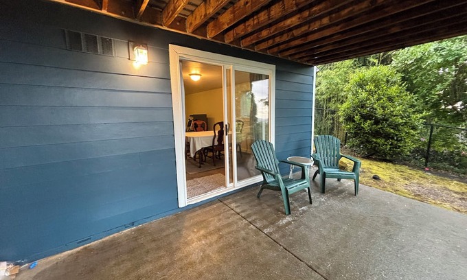 Happy Valley Apartamento | Cozy 2 bedroom 1 bathroom apartment with a Beautiful view.