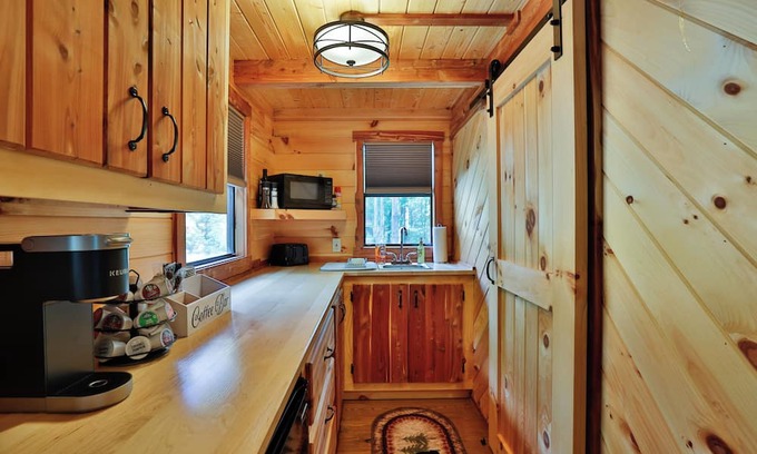 Eldred Cabina | Secluded Cabin on a Private Lake w/ kayaks and great outdoor activities