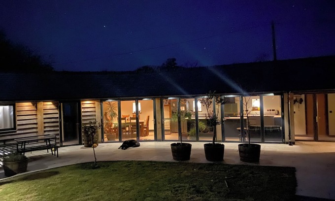 Hereford Casa | The Cart House - Rural Retreat - Pet Friendly